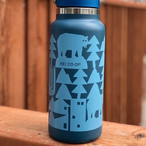 REI Limited Edition Hydro Flask 32 oz Bottle in Stargazer Teal NWT - Picture 2 of 5